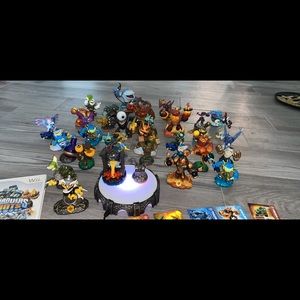 Skylanders set with portal backpack and game